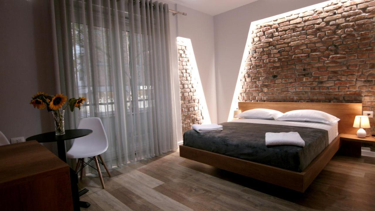 Koni'S Studio Apartments Tiran Dış mekan fotoğraf